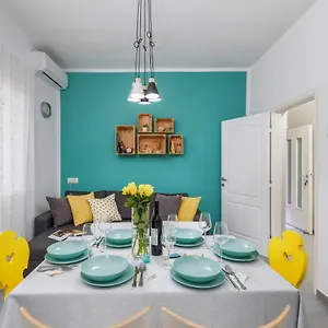 Ferienhaus Lovely House With Garden Near Centre, Pula